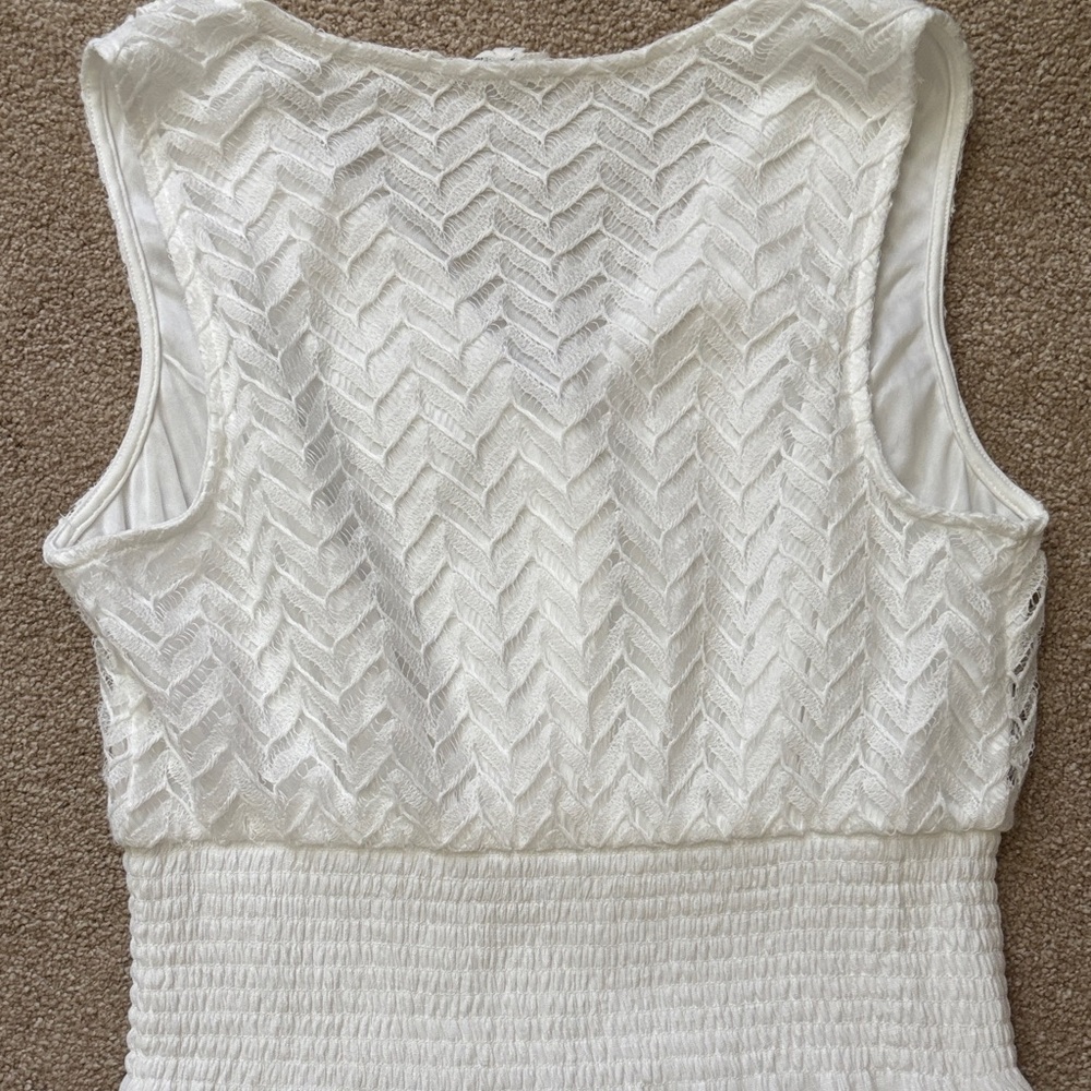 Elegant White Sleeveless Dress Size Large - Picture 7 of 8
